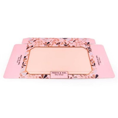 Kohandatud taaskasutamise koraftapaberi kookikast pagaritoodete koogi koogikoogi pakendiks plastiste selgete akendega